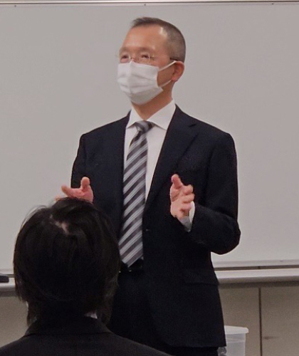 友部代表取締役